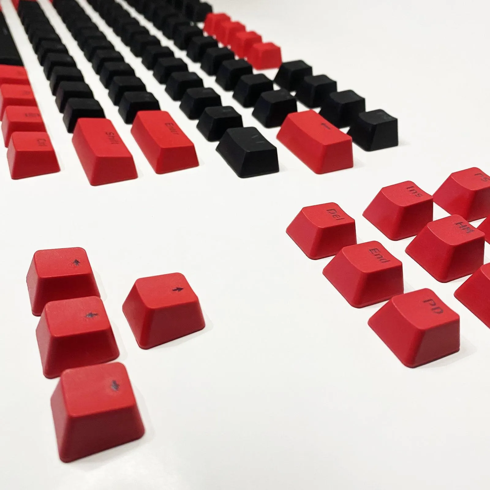 104 Doubleshot OEM PBT Keycaps (Red Dragon) (PBT2-16)