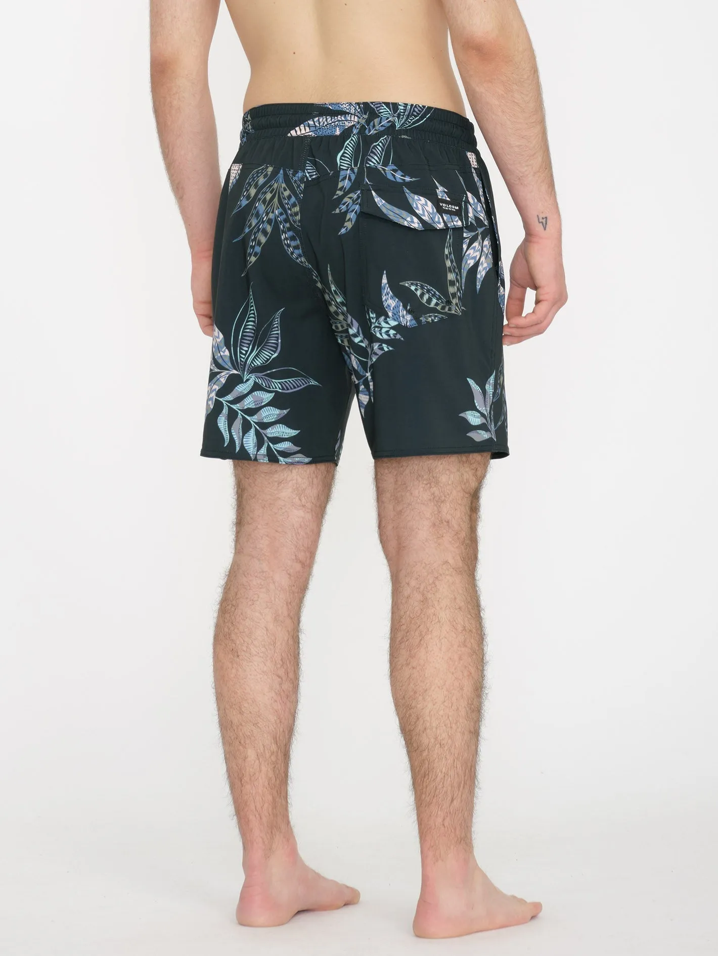 Baffle Trunk 17"Boardshort - BLACK