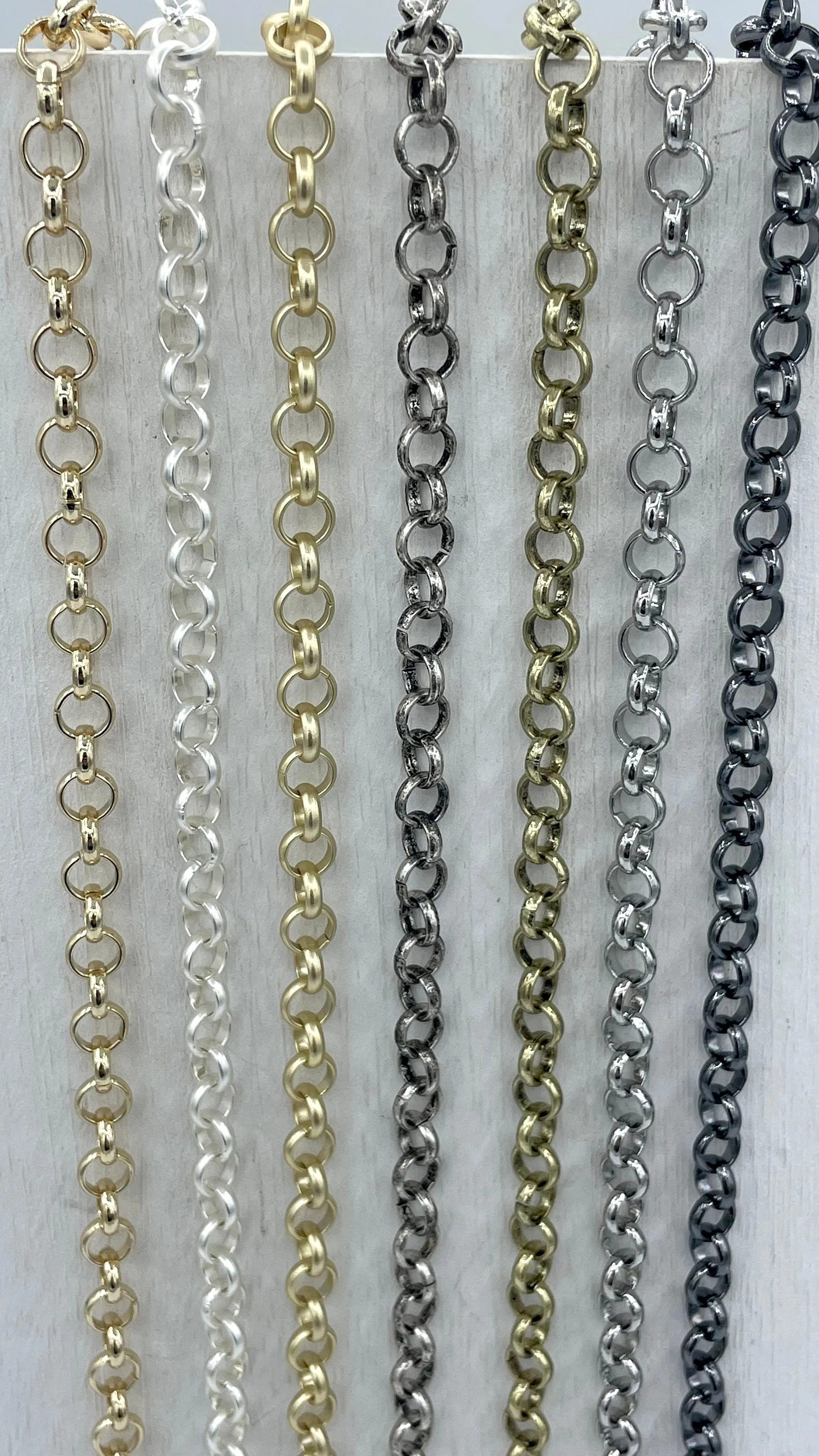 Brass Cable Rolo Chain Round sold by the foot. 6mm x 1.5mm x 1mm. Medium Size Rolo Chain Electroplated , 7 finishes available. Fast ship