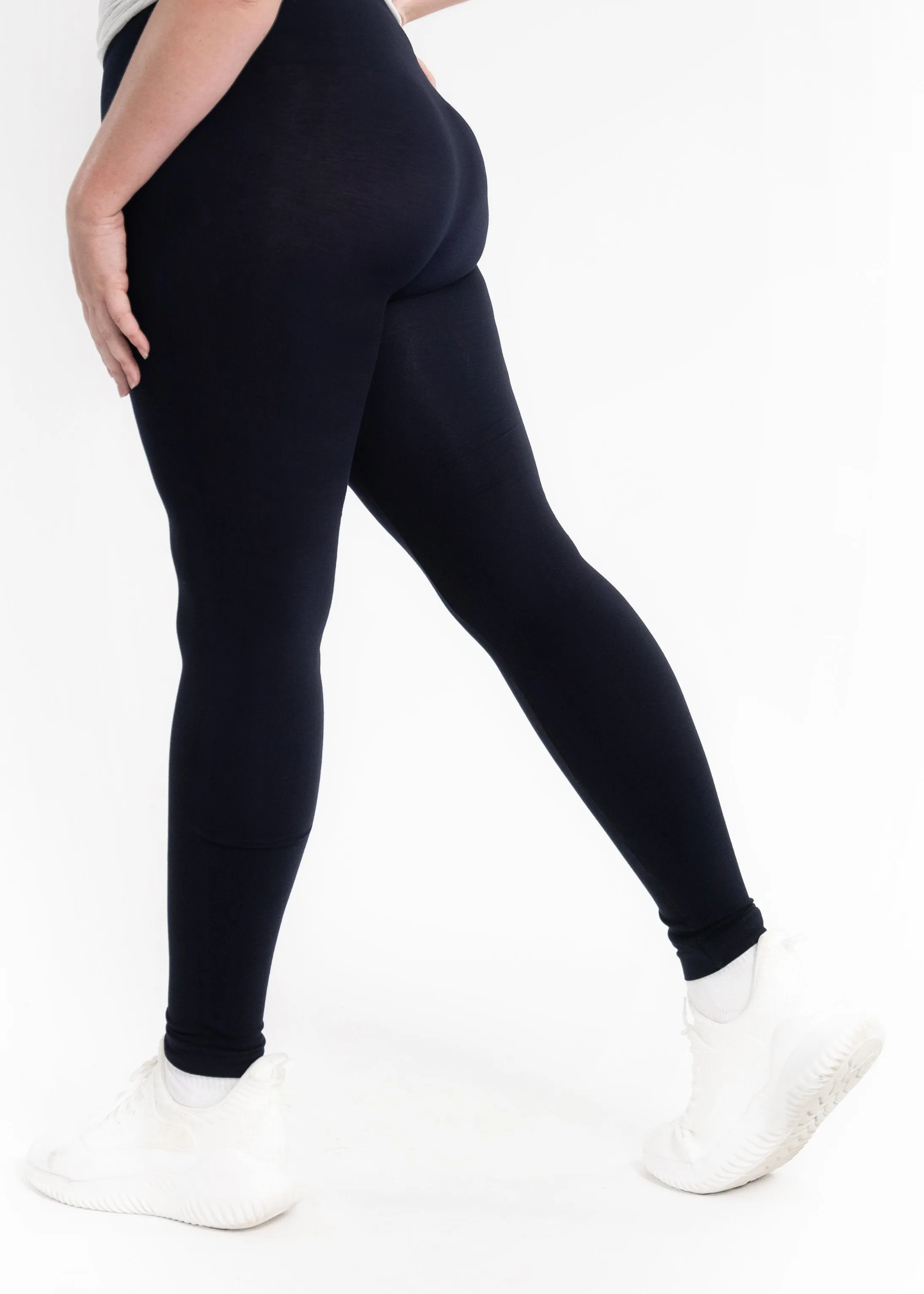 High Waisted Leggings - Curvy Fit