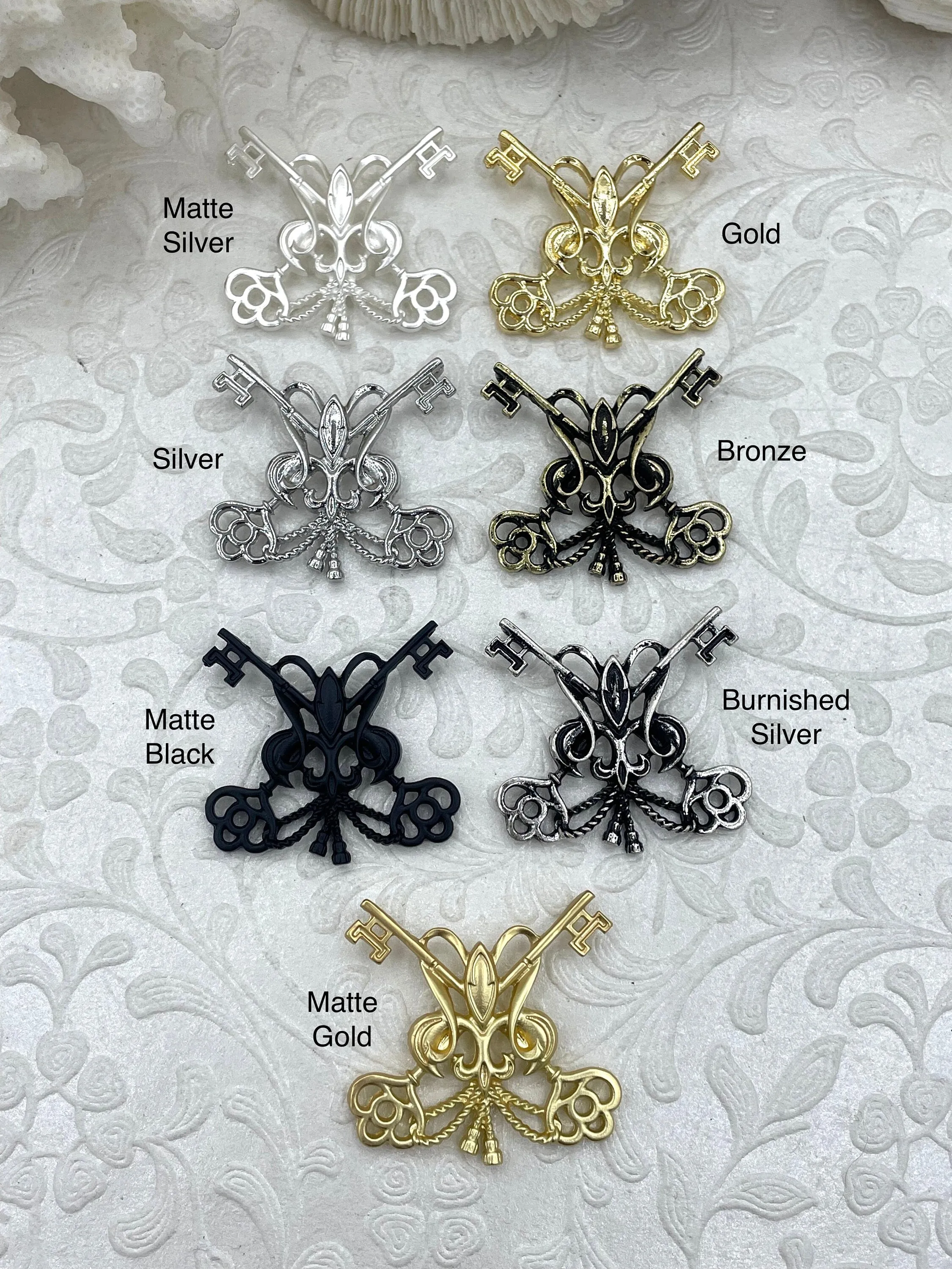 Keys De Fleur Pendants, 31mm x 33mm, High Quality, Plated Zinc Alloy Fleur De Lis Key Charms, 7 Finishes, Fast Ship.