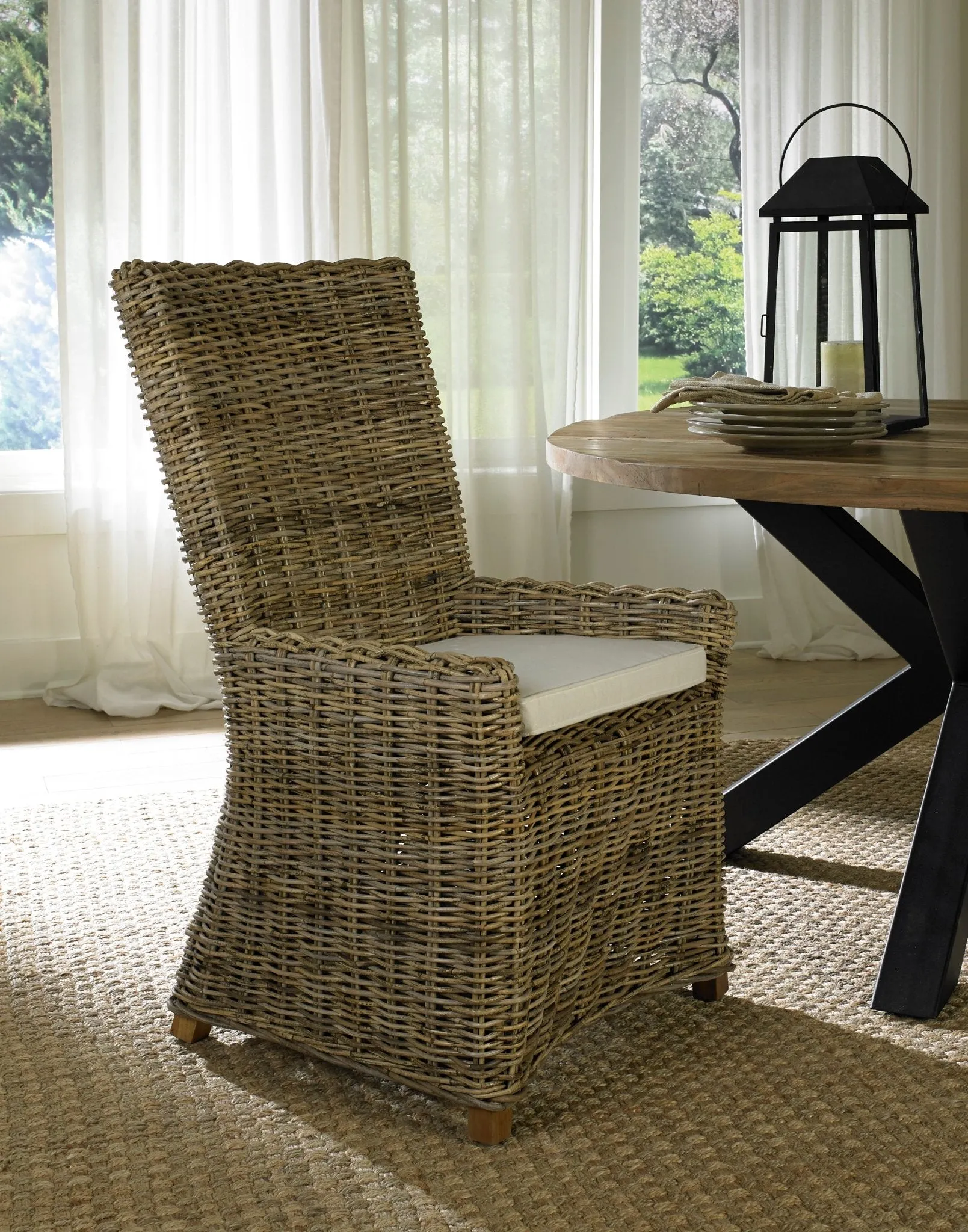 Nico Arm Dining Chair -  Kubu