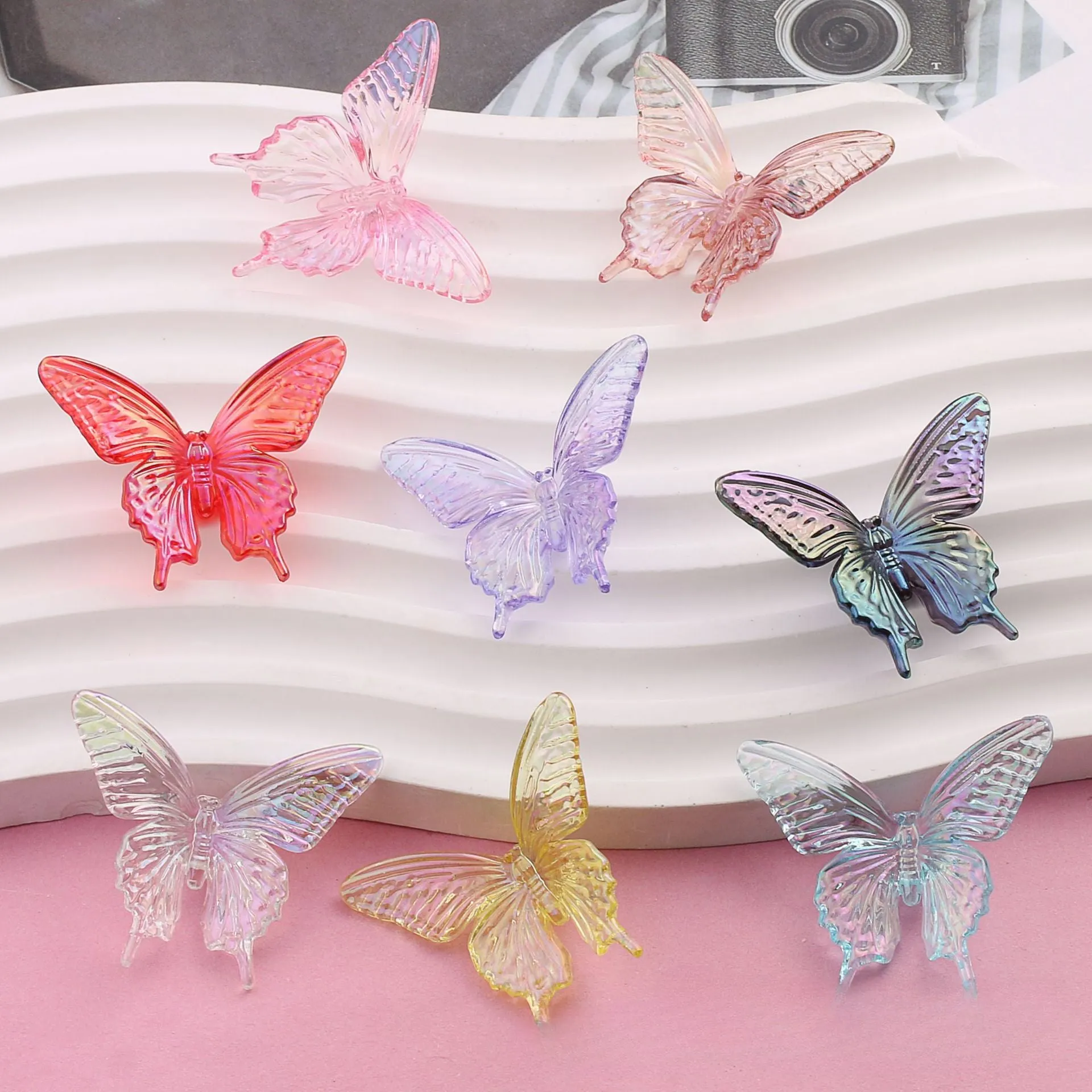 Wholesale 100PCS Acrylic High Transparent Color Straight Hole UV Plated Butterfly Beads